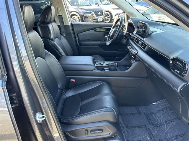 used 2023 Honda Pilot car, priced at $33,950
