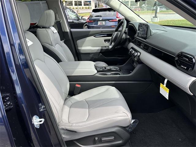 new 2025 Honda Pilot car, priced at $48,570