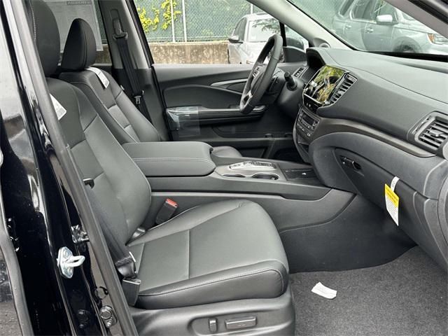 new 2025 Honda Ridgeline car, priced at $40,105