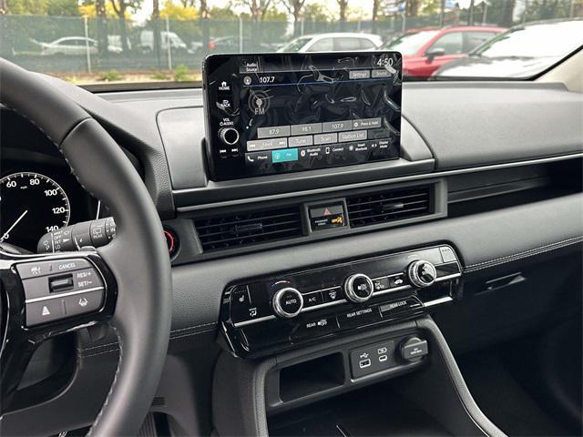 new 2025 Honda Pilot car, priced at $44,610