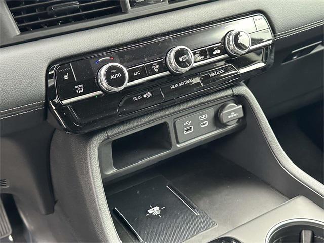 new 2025 Honda Pilot car, priced at $44,610