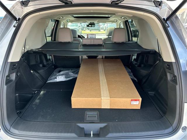 new 2025 Honda Pilot car, priced at $47,618