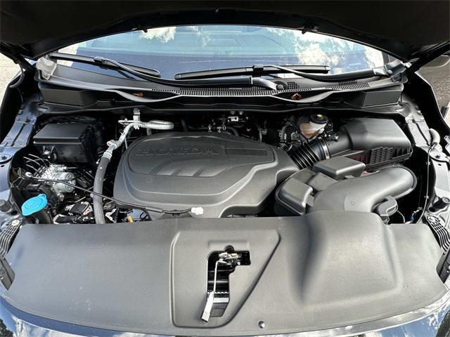 new 2026 Honda Odyssey car, priced at $43,933