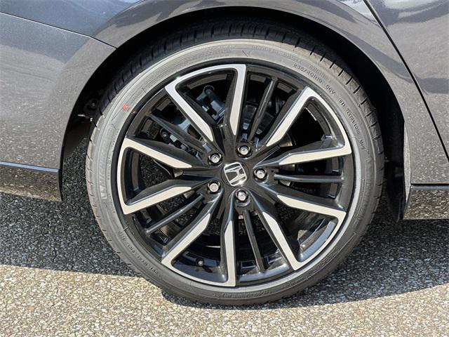 new 2025 Honda Accord Hybrid car, priced at $38,915