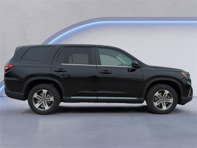 new 2025 Honda Pilot car, priced at $44,168