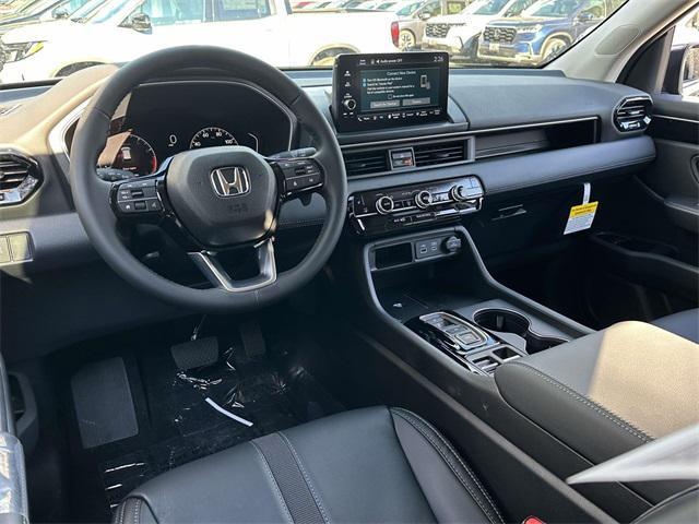 new 2025 Honda Pilot car, priced at $44,063