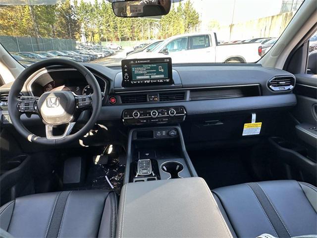 new 2025 Honda Pilot car, priced at $44,063