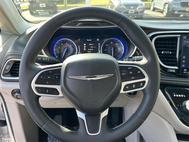 used 2023 Chrysler Pacifica car, priced at $28,750