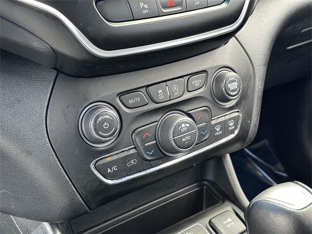 used 2022 Jeep Cherokee car, priced at $24,606