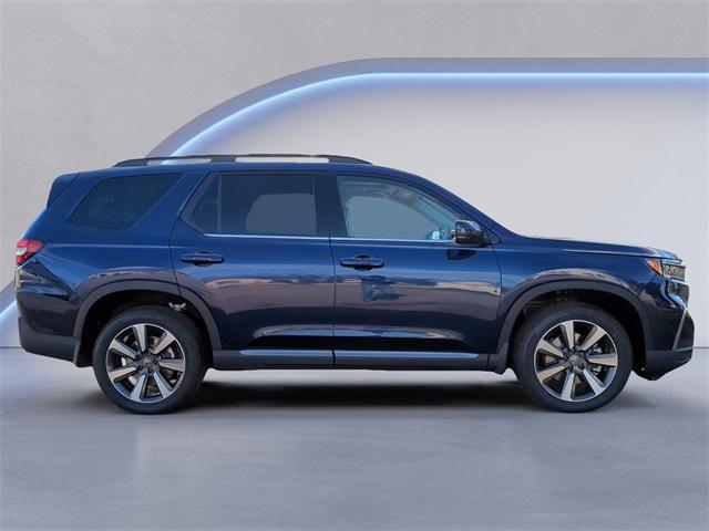 new 2025 Honda Pilot car, priced at $48,758