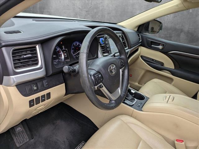 used 2015 Toyota Highlander car, priced at $22,995