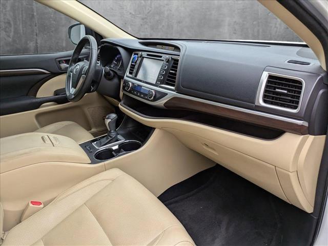 used 2015 Toyota Highlander car, priced at $22,995