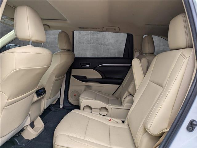 used 2015 Toyota Highlander car, priced at $22,995