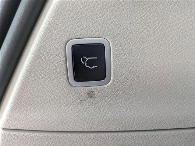 used 2022 Chrysler Pacifica car, priced at $21,995