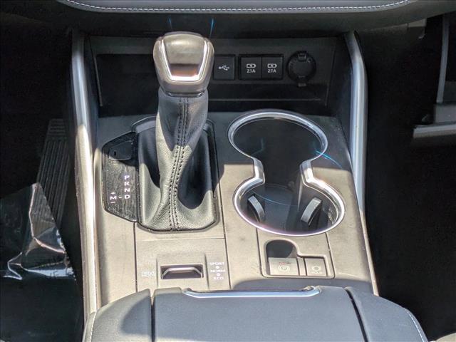used 2021 Toyota Highlander car, priced at $26,497