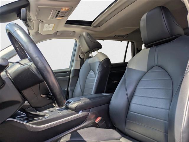 used 2021 Toyota Highlander car, priced at $26,497