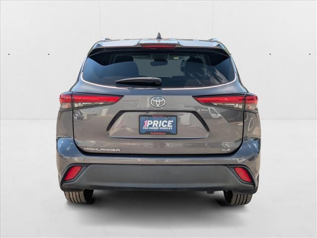 used 2021 Toyota Highlander car, priced at $26,497