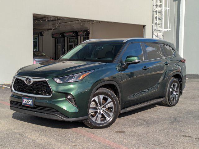 used 2024 Toyota Highlander car, priced at $42,270