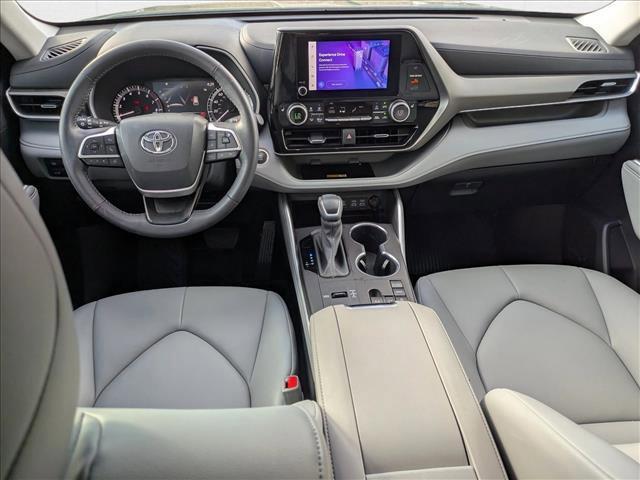 used 2024 Toyota Highlander car, priced at $40,995