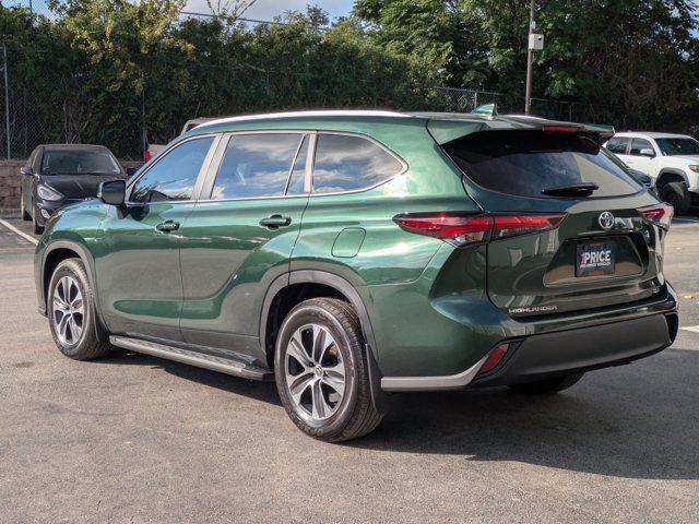 used 2024 Toyota Highlander car, priced at $42,270