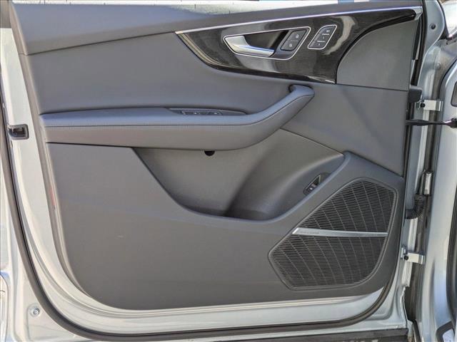 used 2024 Audi Q7 car, priced at $49,995