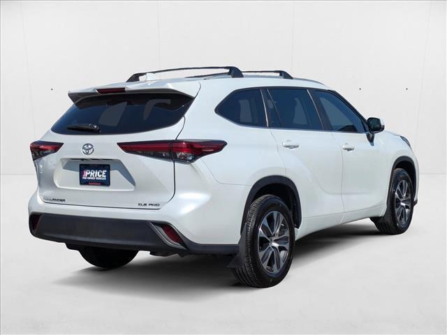 used 2023 Toyota Highlander car, priced at $37,918