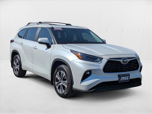 used 2023 Toyota Highlander car, priced at $37,918