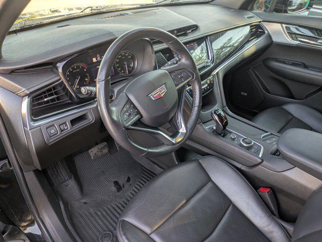 used 2023 Cadillac XT6 car, priced at $35,995