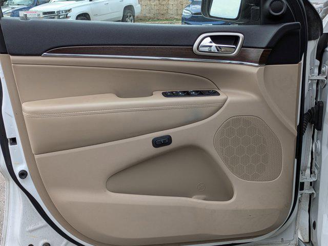 used 2015 Jeep Grand Cherokee car, priced at $14,259