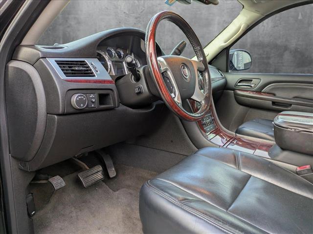 used 2009 Cadillac Escalade car, priced at $10,598