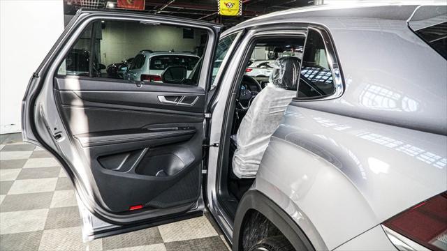 new 2024 Volkswagen Atlas Cross Sport car, priced at $44,946