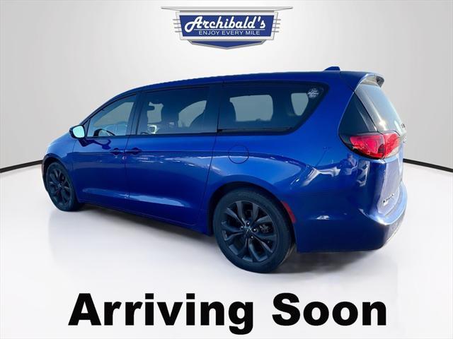 used 2018 Chrysler Pacifica car, priced at $15,347