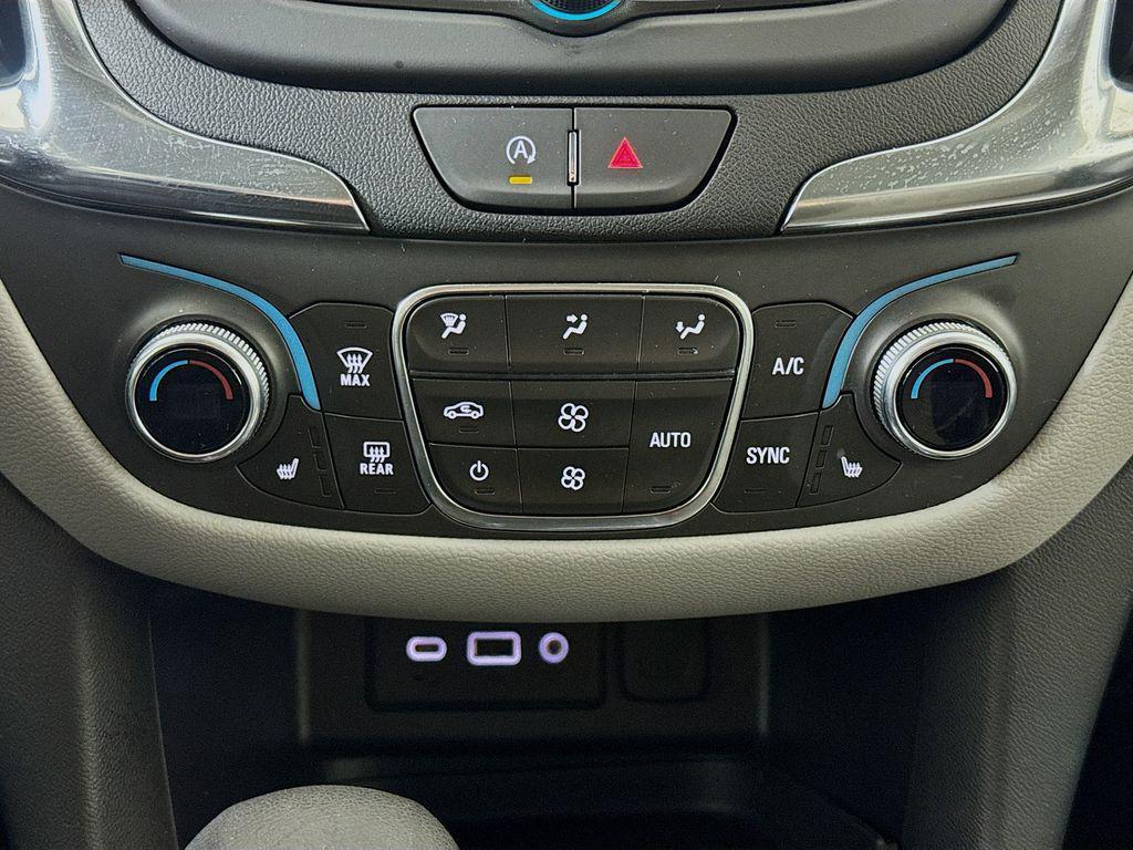 used 2024 Chevrolet Equinox car, priced at $21,571