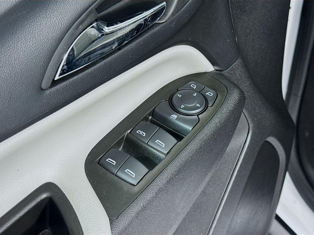 used 2024 Chevrolet Equinox car, priced at $21,571