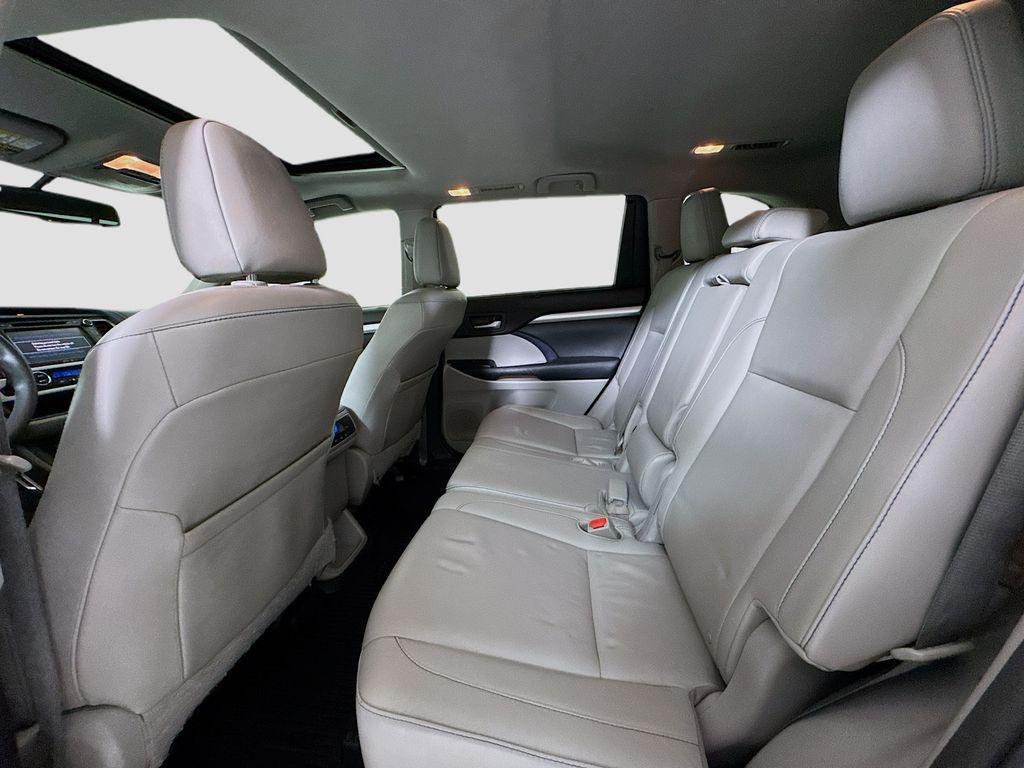 used 2015 Toyota Highlander car, priced at $20,988
