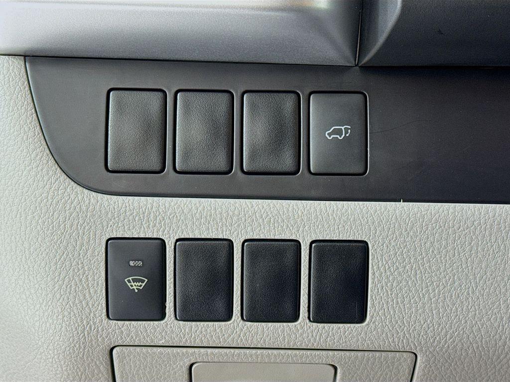 used 2015 Toyota Highlander car, priced at $20,988