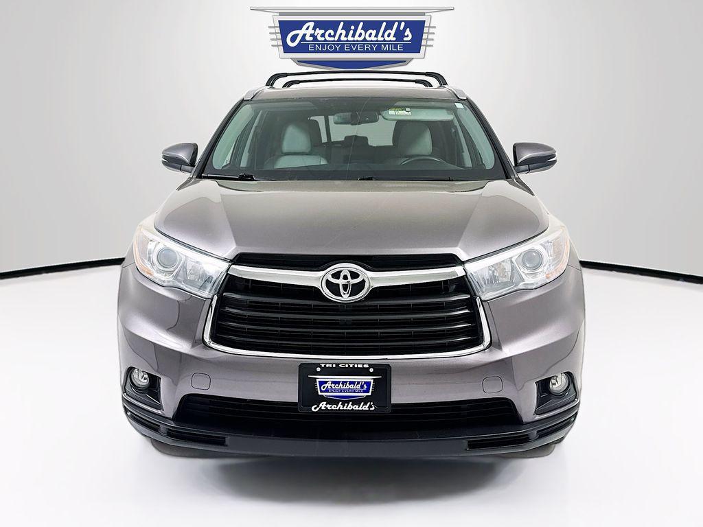 used 2015 Toyota Highlander car, priced at $20,988