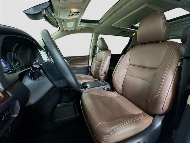 used 2018 Toyota Sienna car