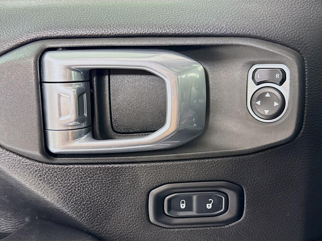 used 2021 Jeep Wrangler Unlimited car, priced at $33,886