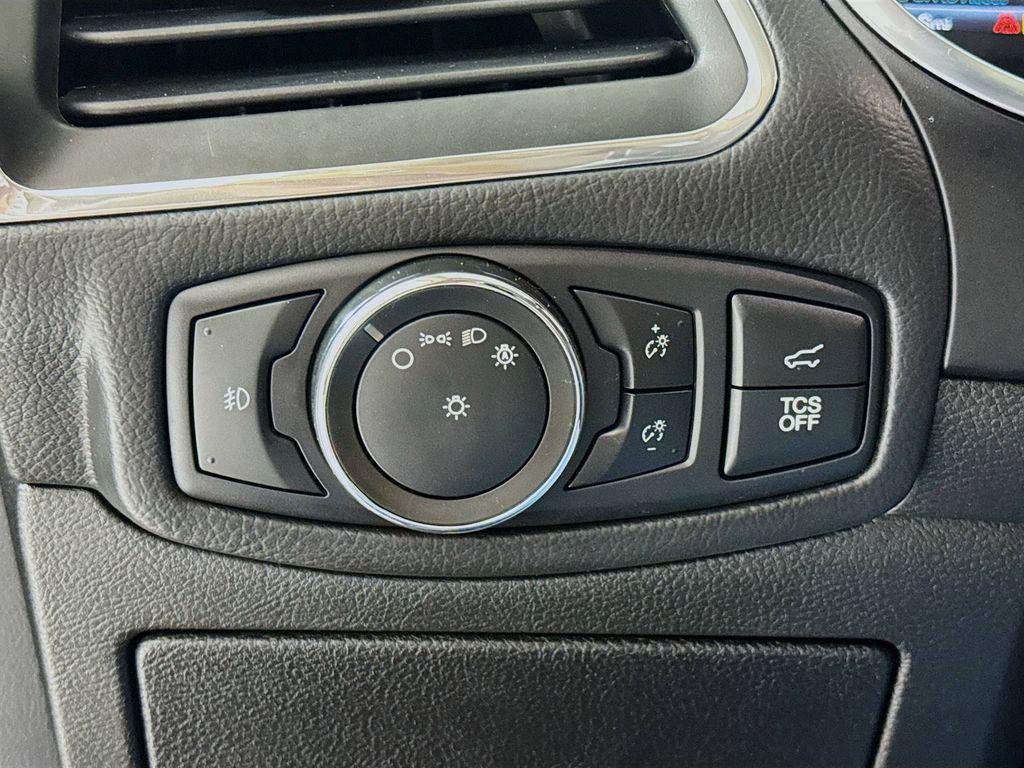used 2021 Ford Edge car, priced at $22,336