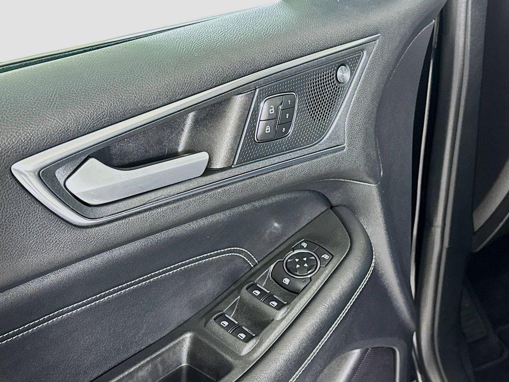 used 2021 Ford Edge car, priced at $22,336