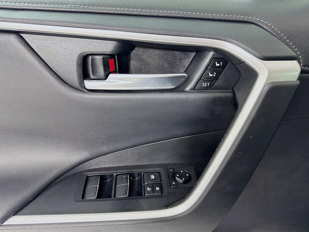 used 2020 Toyota RAV4 Hybrid car, priced at $35,028