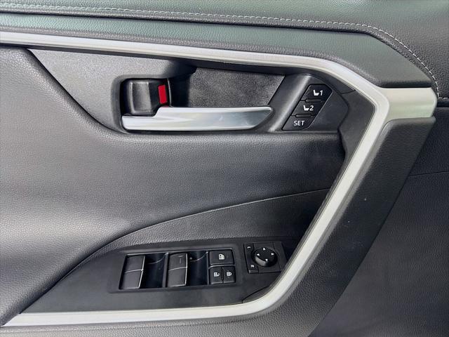 used 2020 Toyota RAV4 Hybrid car, priced at $35,028