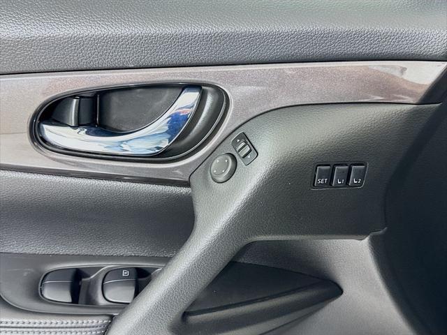 used 2019 Nissan Rogue car, priced at $19,918