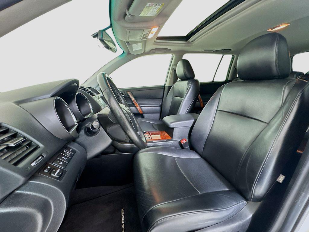 used 2012 Toyota Highlander car, priced at $13,993