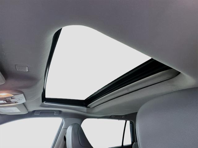 used 2021 Toyota Highlander car, priced at $34,777