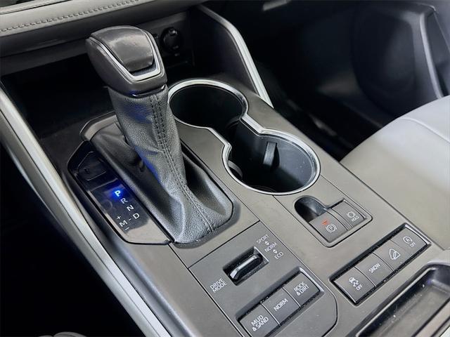used 2021 Toyota Highlander car, priced at $34,777