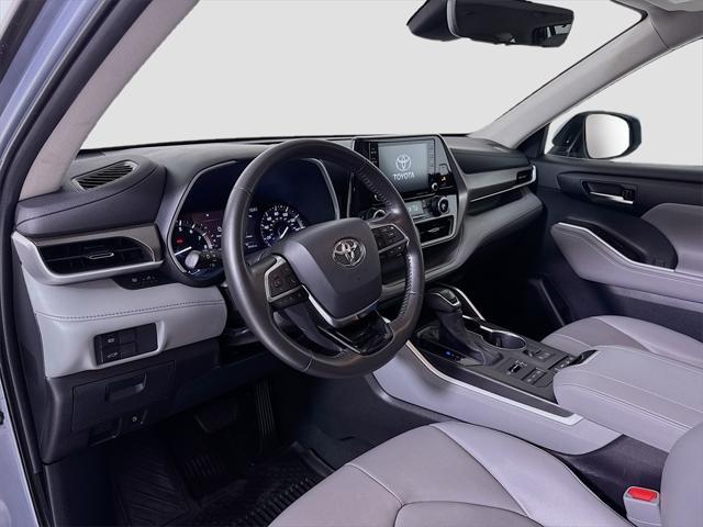 used 2021 Toyota Highlander car, priced at $34,777
