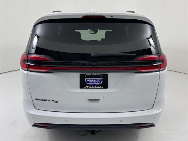 used 2021 Chrysler Pacifica car, priced at $28,994