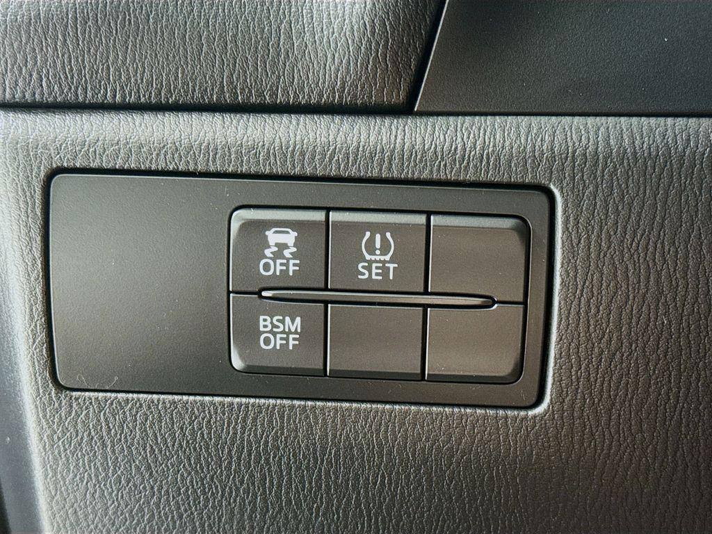 used 2016 Mazda Mazda3 car